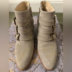 Authentic Chloé Susanna Gray Ankle Boots with Gold Accents